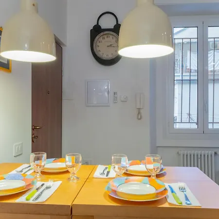Chic Retreat - New Bright Apartament
