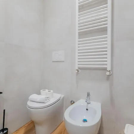 Chic Retreat - New Bright Apartament Mediolan