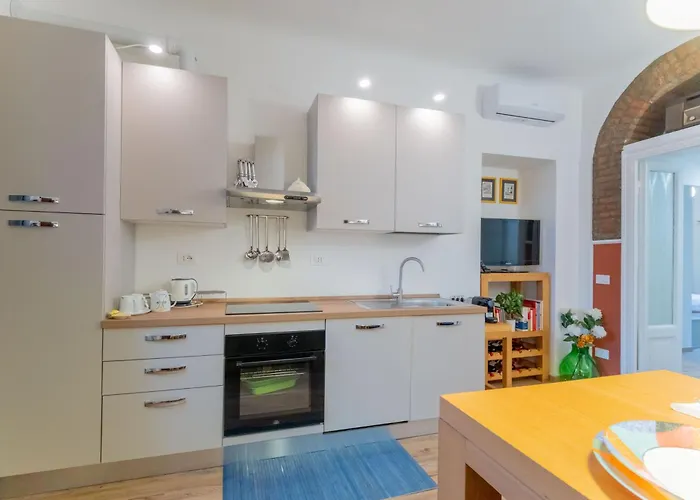 Chic Retreat - New Bright *